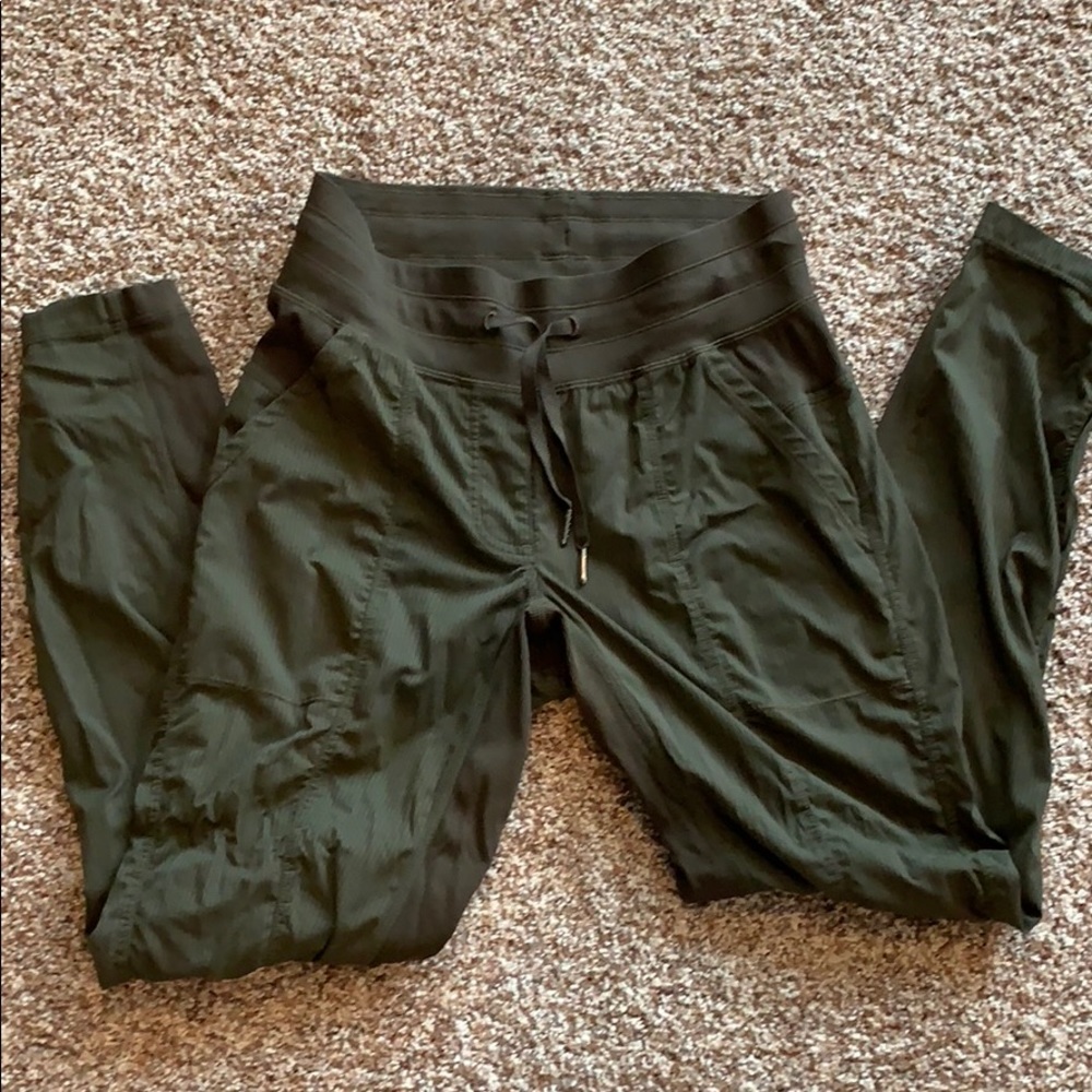 LULULEMON Street to Studio III Pant
